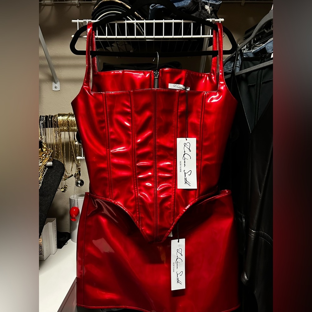 Laquan Smith NWT Candy Apple Red
Patent Leather Corset & Mini Skirt Set